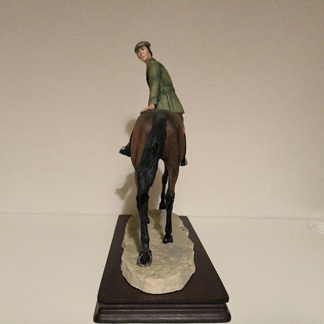 BORDER FINE ARTS 馬と騎手の置物