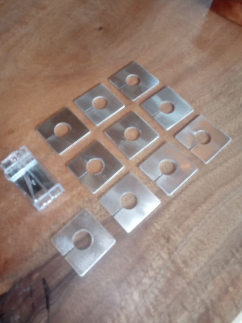 ラウハラ専用アイテム\"キューブ君ミニカッター”　ミディアム