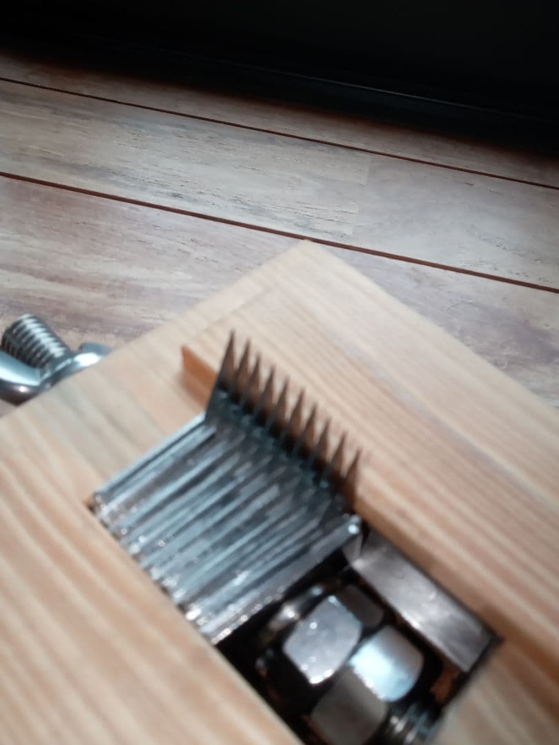 ラウハラ専用アイテム\"キューブ君ミニカッター”　ミディアム