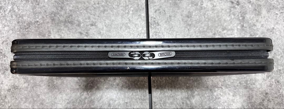 希少品　RIMOWA ブラック キャリーケース ポルシェロゴ付き