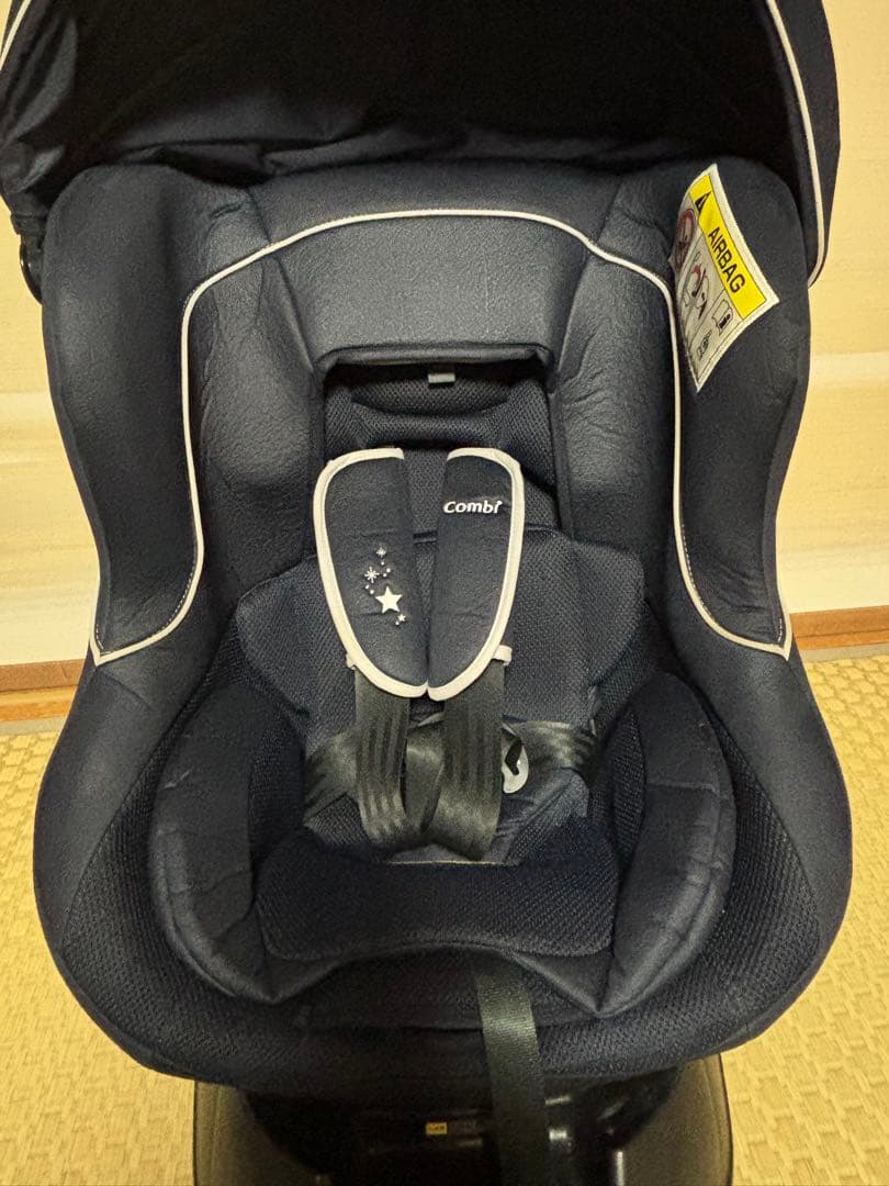コンビチャイルドシート　クルムーヴISOFIX Simplight ネイビー
