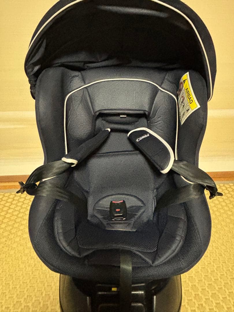 コンビチャイルドシート　クルムーヴISOFIX Simplight ネイビー