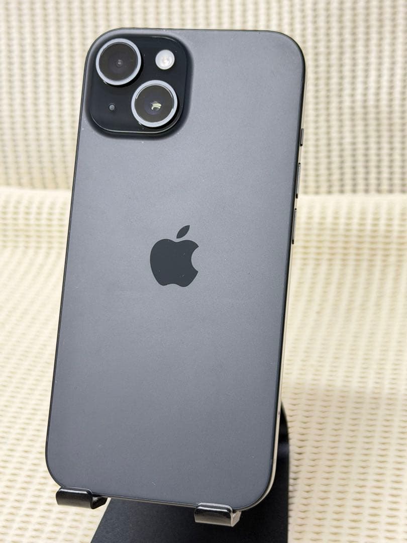 純正バッテリー残量100％　iPhone15 128GB ブラック