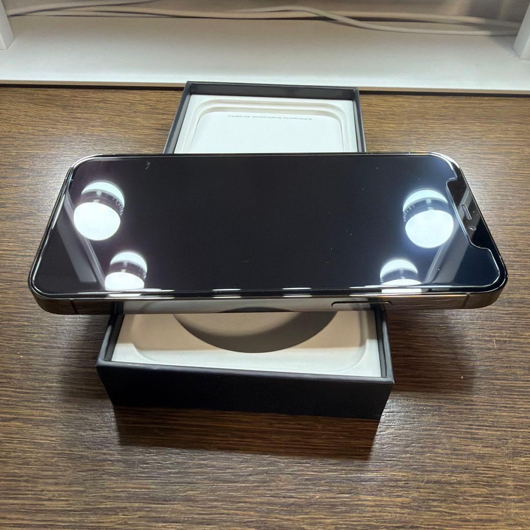 超美品　iPhone12Pro 128㎇