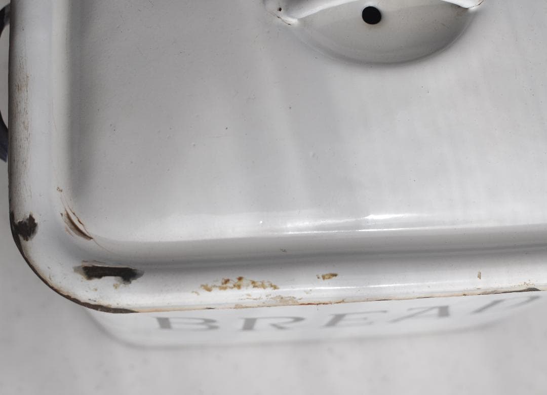 イギリスアンティーク　ホーローブレッド缶　シャビー　ビンテージ　蚤の市