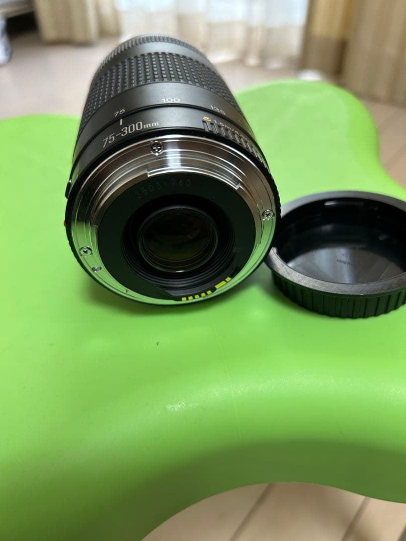 キャノン/望遠レンズ/Canon EF75-300㎜1:4-5.6Ⅱ