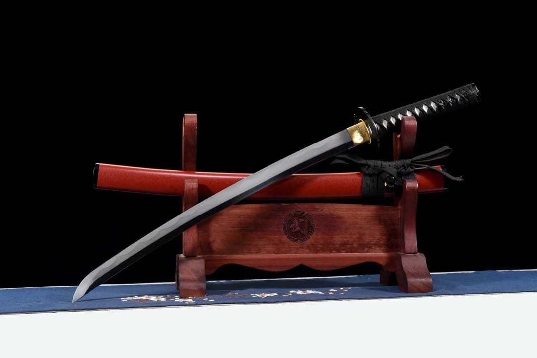 赤 脇差 武具 舞踊刀 三色研ぎ 鉄鍔 鮫皮巻き