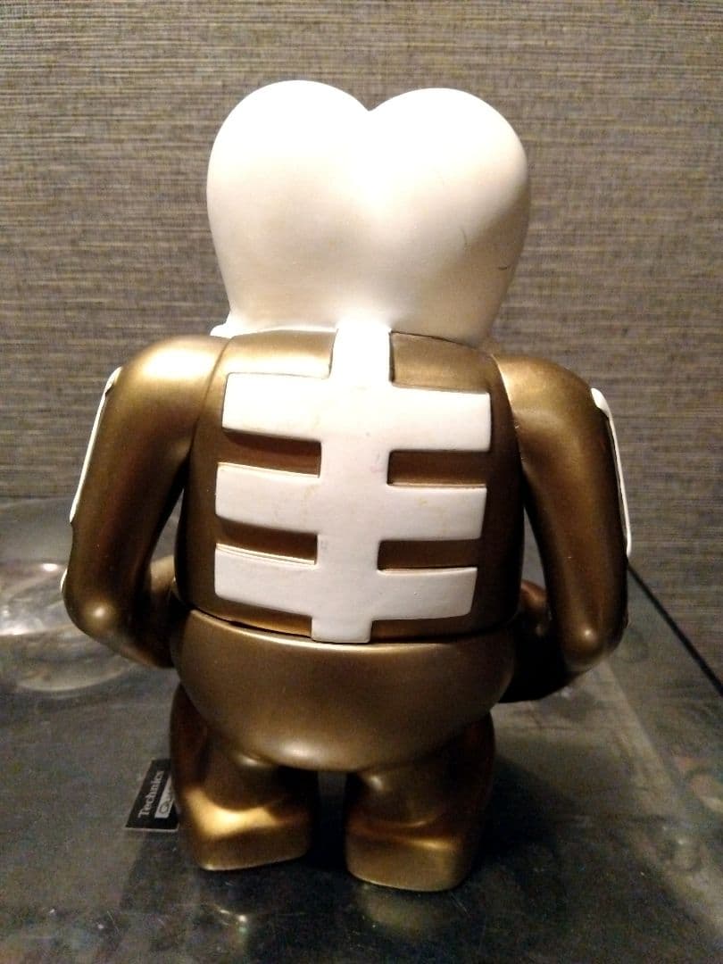 BOUNTY HUNTER スカルくん 大阪限定カラー 金色