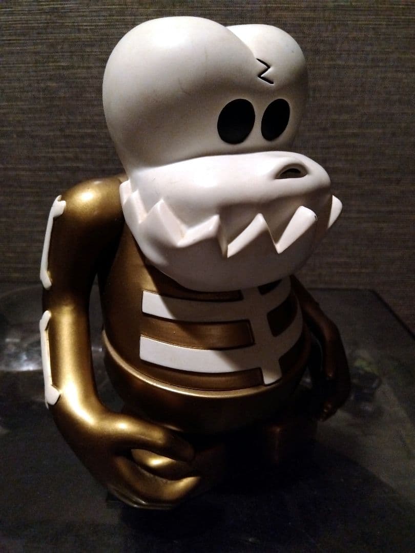 BOUNTY HUNTER スカルくん 大阪限定カラー 金色