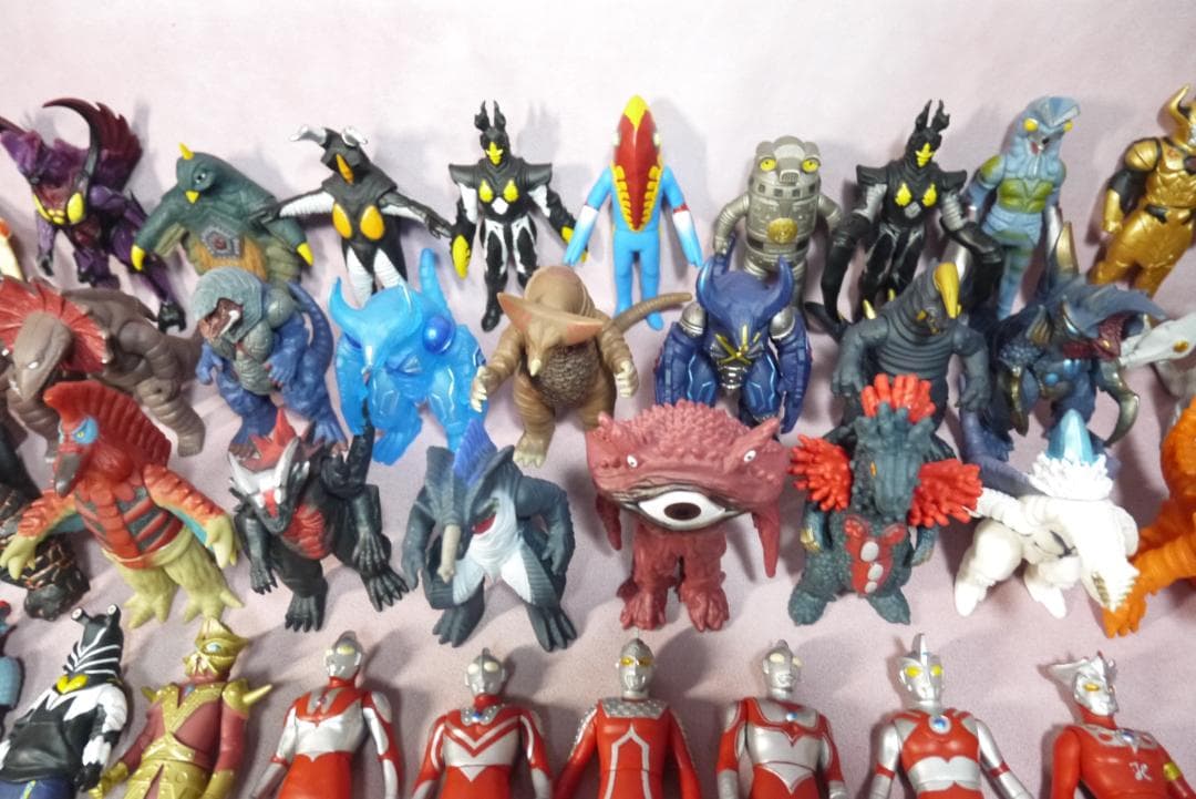 ウルトラヒーローシリーズ500　ウルトラ怪獣シリーズ500　ソフビ97体