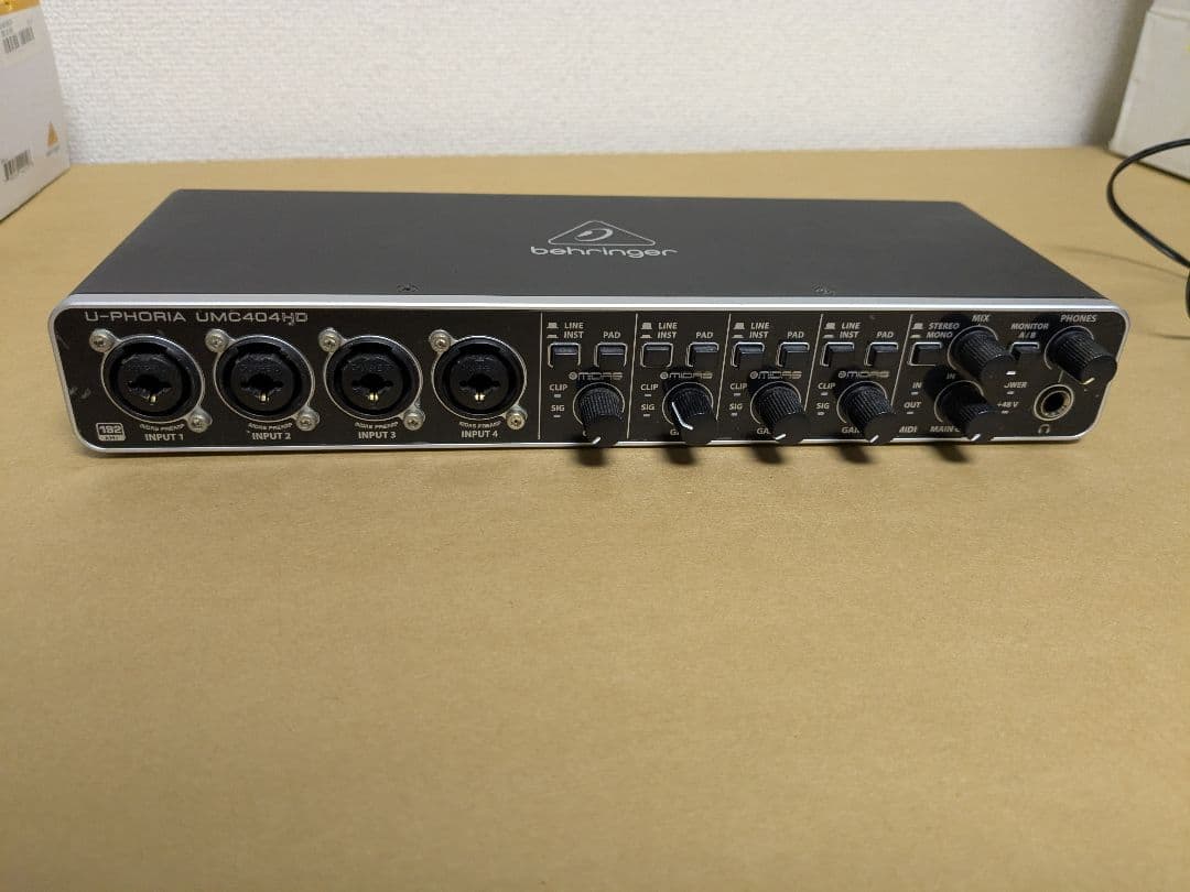 BEHRINGER ベリンガー UMC404HD