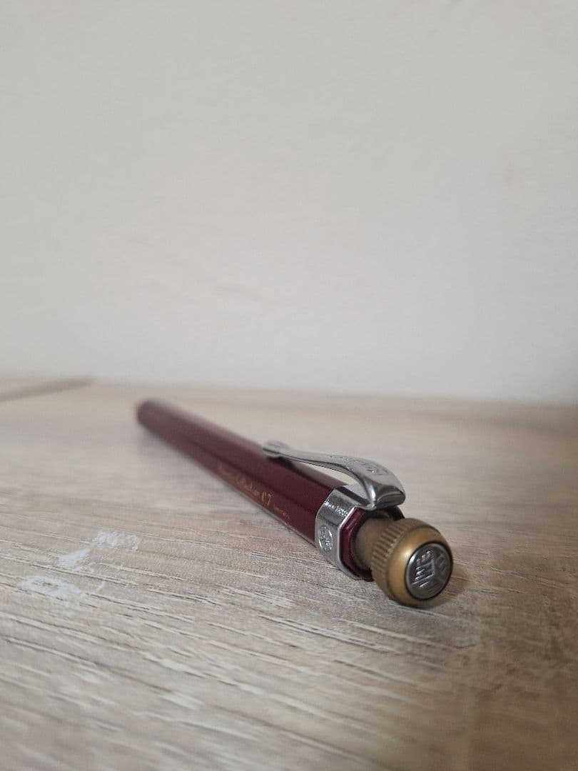 カヴェコレッド シャーペン0.7mm(0.5mm)