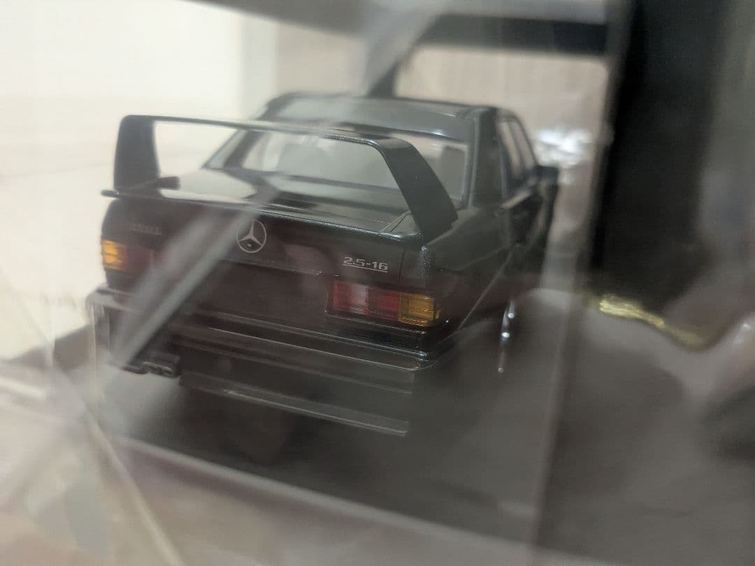 ミニチャンプス 1/18 190E ベンツ EVO2 ミニカー　AMG 京商