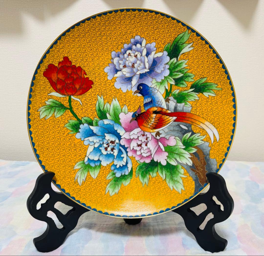 花と鳥の金属装飾皿