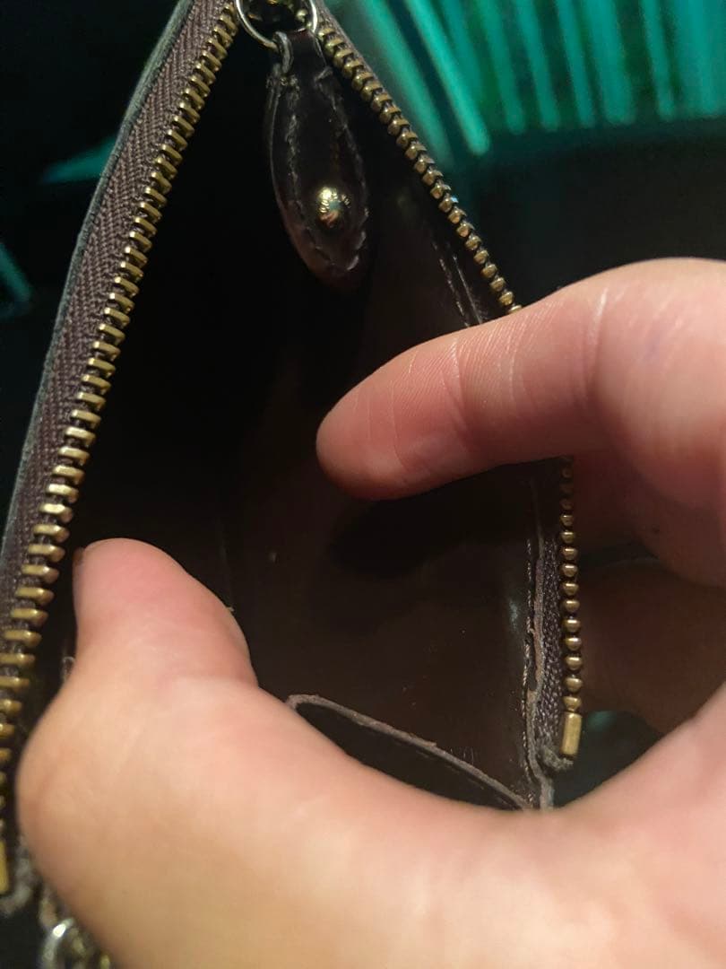 Louis Vuitton ダークブラウン ケース