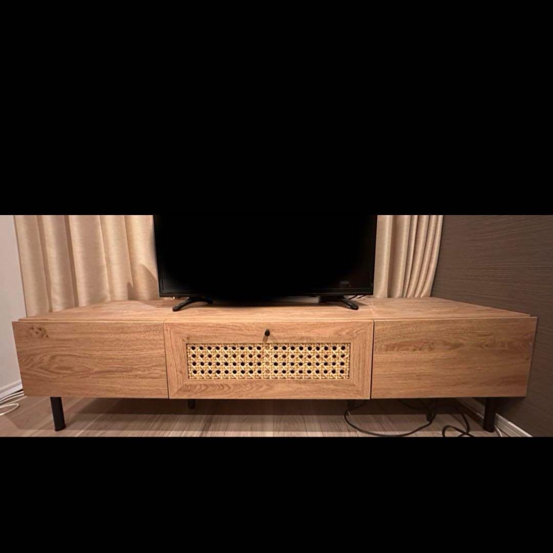 LOWYAテレビボード