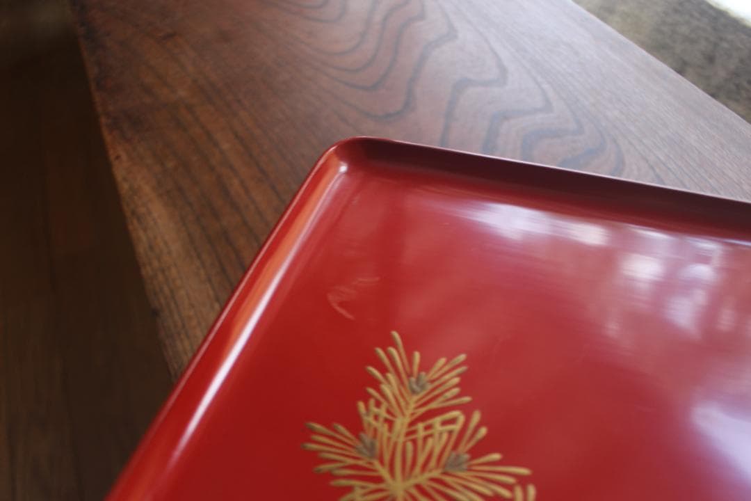 デッドストック！時代朱漆に優美な松蒔絵の映える小ぶり膳（検輪島塗お膳お盆懐石盆