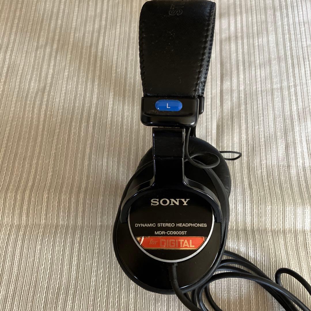 SONYヘッドフォンMDRーCD900ST