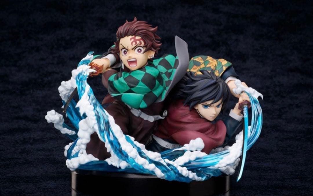 アニプレックスオンラインくじ 炭治郎 & 義勇 ノンスケールフィギュア A賞