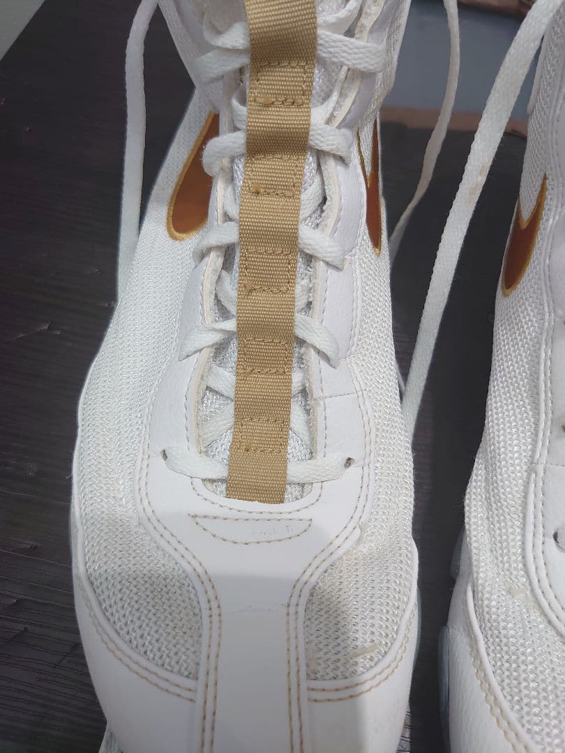 マチョマイ Nike 【ホワイト/ゴールド】27.5㎝