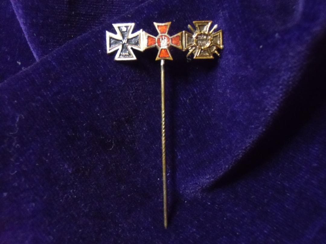 ⊞ドイツ軍＊ミニチュア３連勲章スティックピン＊私服ジャケット襟用（実物）