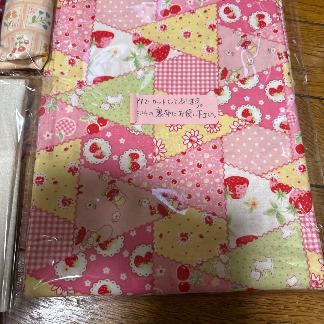 パッチワーク★キット★愛をこめて花束を★別売り白地&ラティス&ボーダー&裏地付き