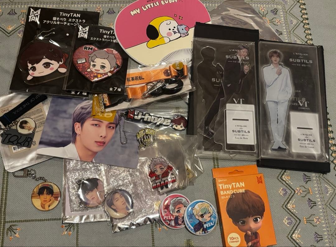 BTS OFFICIAL LIGHT STICK アミボム ver.4他グッツ