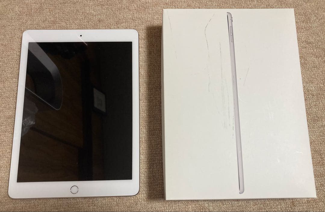 Apple iPad 9.7インチ シルバー 本体