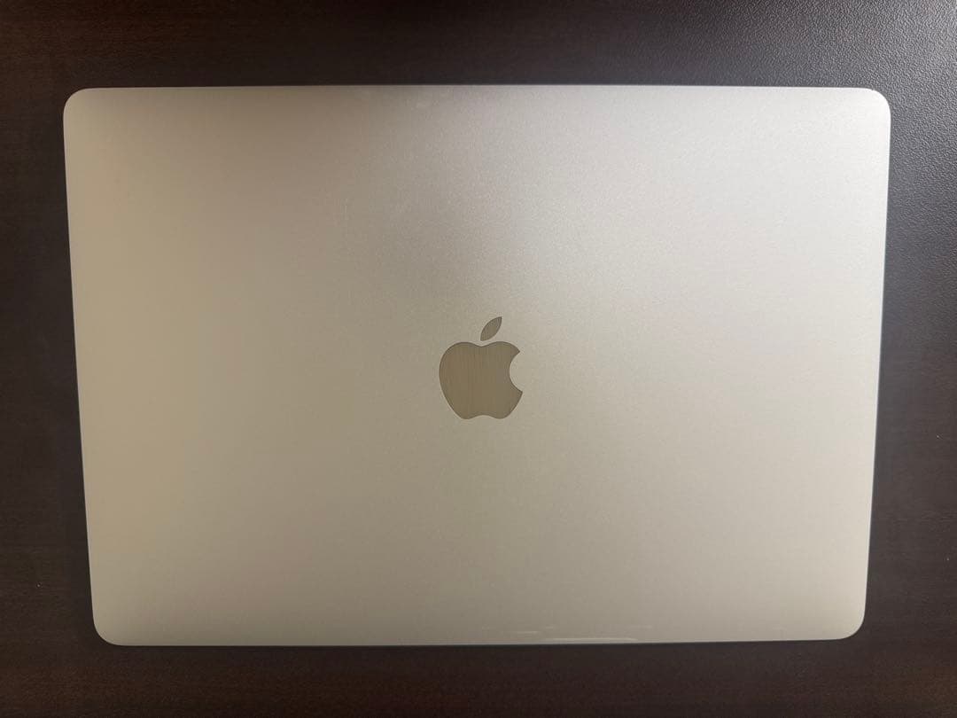 Apple MacBook Pro 2017 13インチ Touch Bar付き