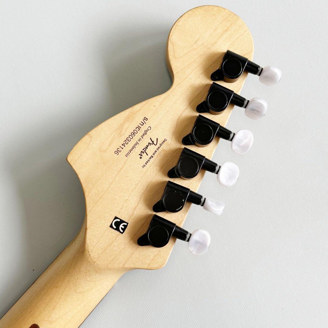 【美品】Squier Stratcaster Standard BLK Sケース