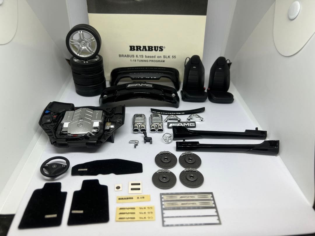 絶版1/18メルセデスベンツSLK55 brabus/AMG (ホットワークス)