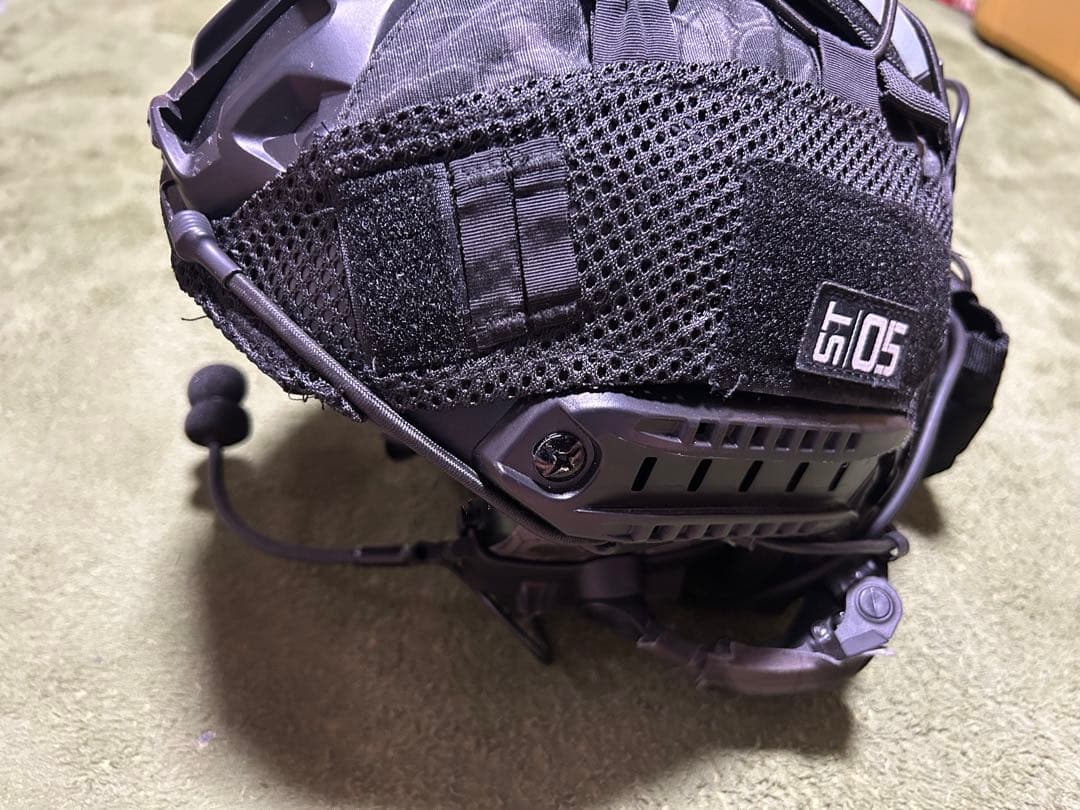 タクティカルヘルメット ブラック ヘッドセット付き