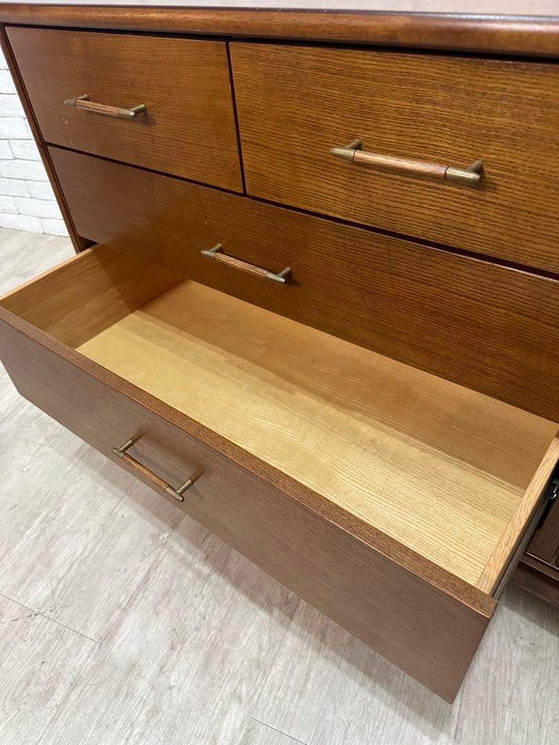 【irii】定価20万円　チェスト　サイドボード　アンティーク　棚