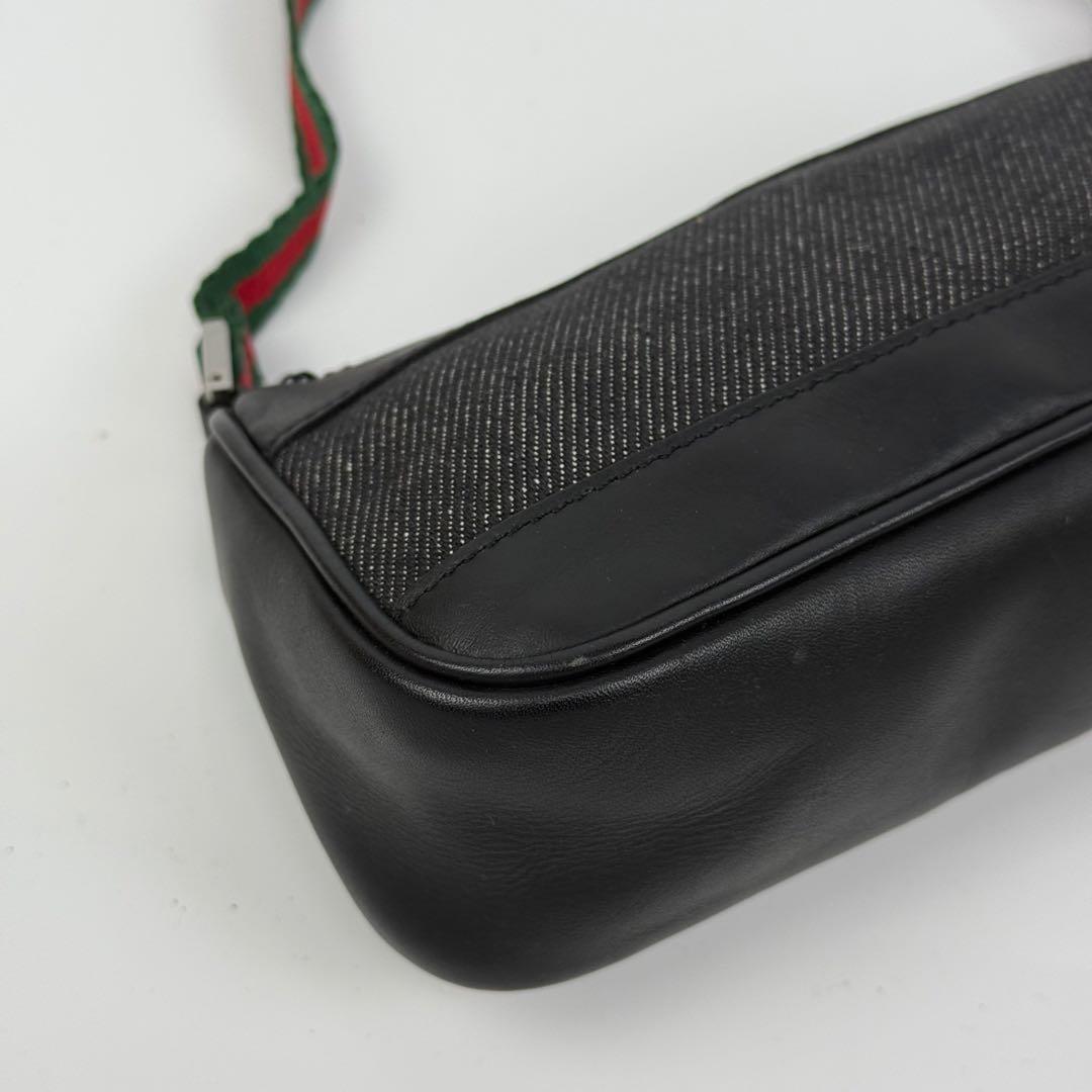 【極美品】グッチ シェリーライン アクセサリーポーチ レザー ロゴプレート 黒