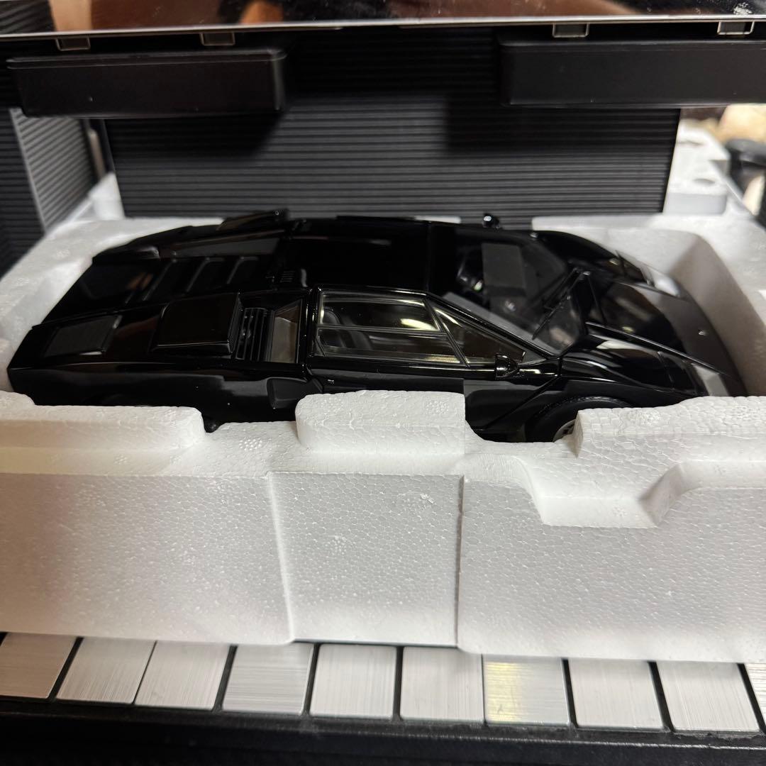 絶版未展示品 京商 1/18 ランボルギーニ カウンタックLP400 ブラック