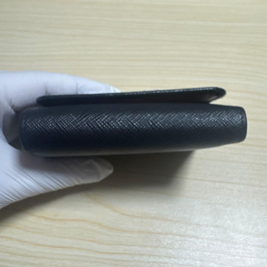 PRADA 三つ折り財布 黒