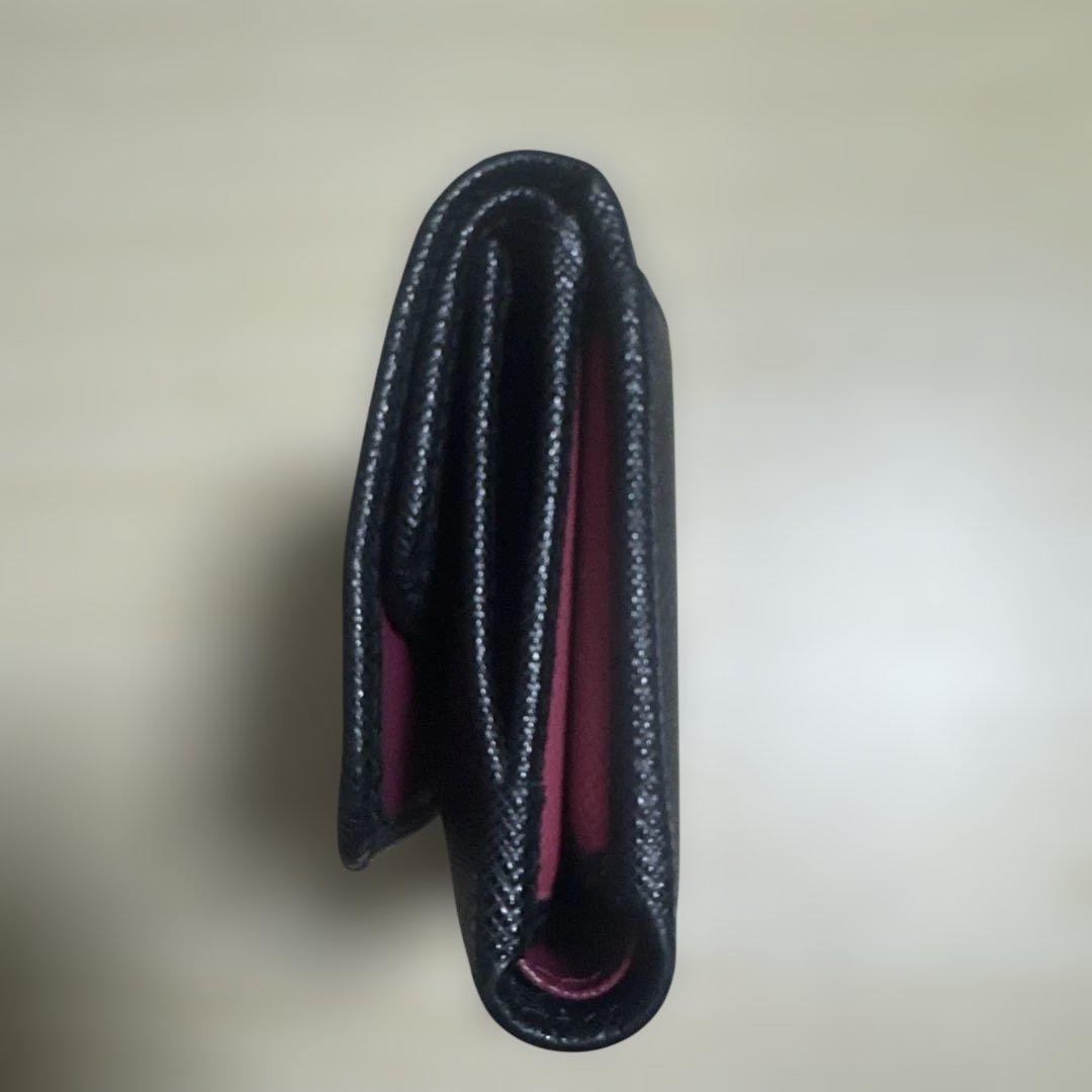PRADA 三つ折り財布 黒