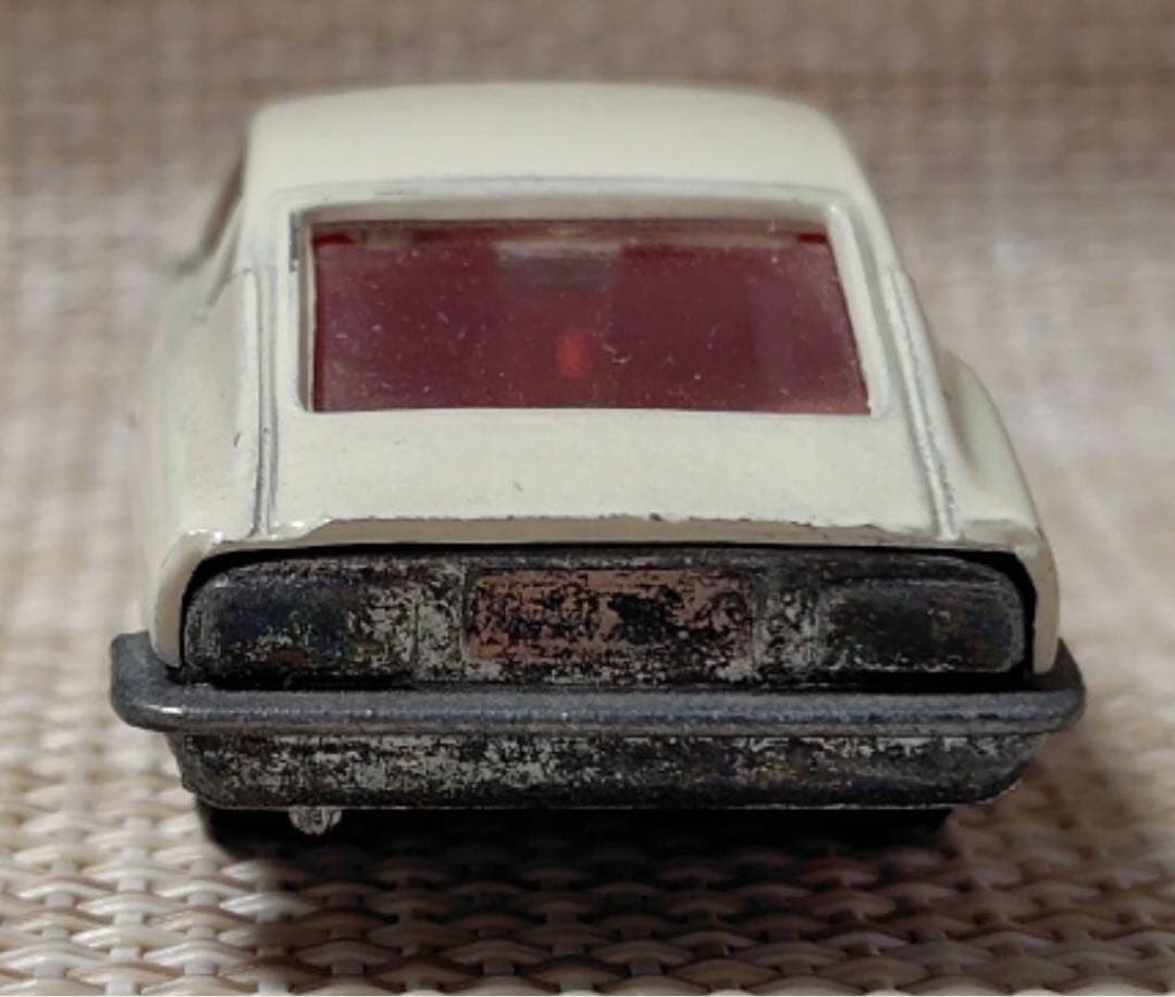 トミカ黒箱6-1 日産フェアレディZ432 日本製 当時物￼￼￼