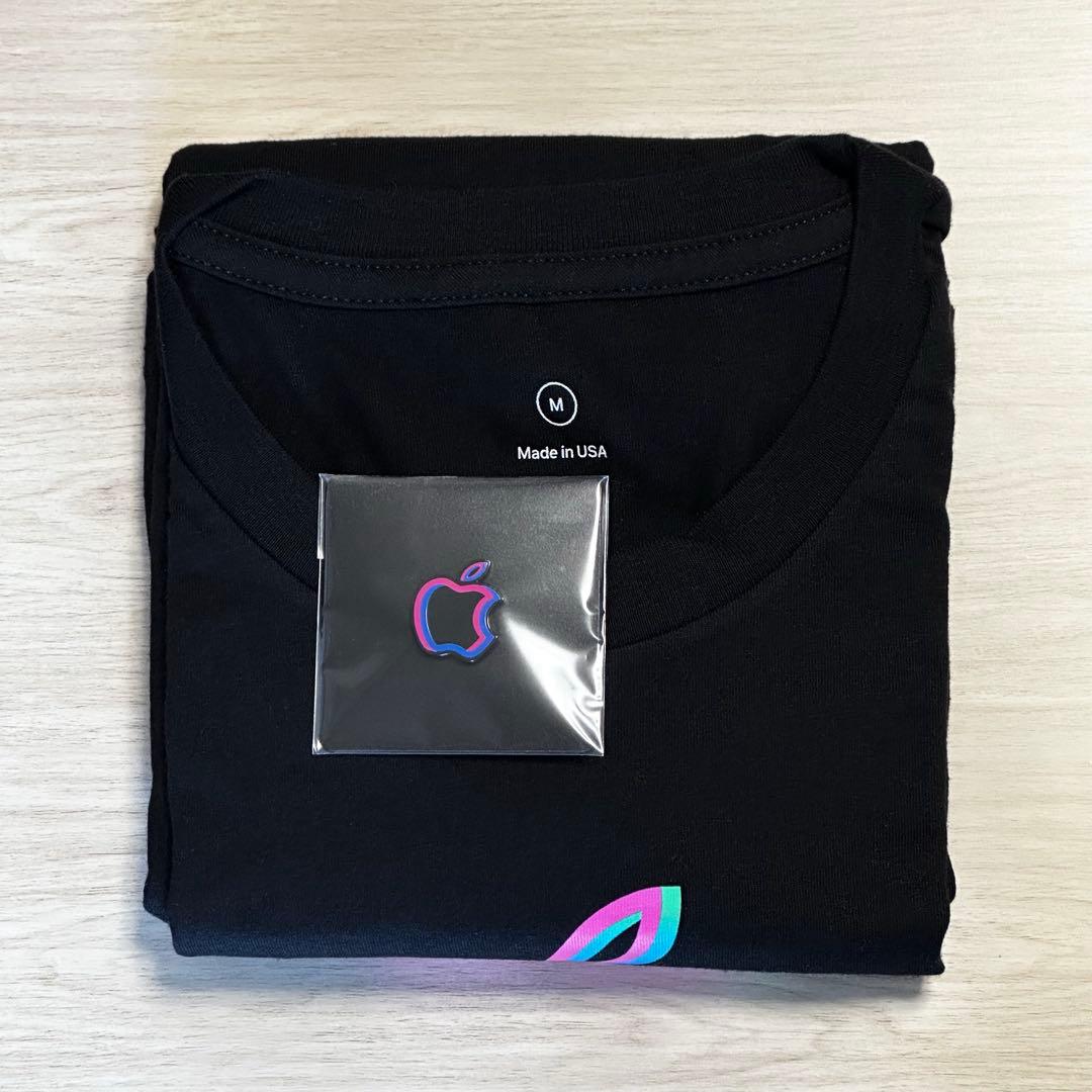【新品・希少】渋谷Apple Store 限定ノベルティ Tシャツ&ピンバッジ