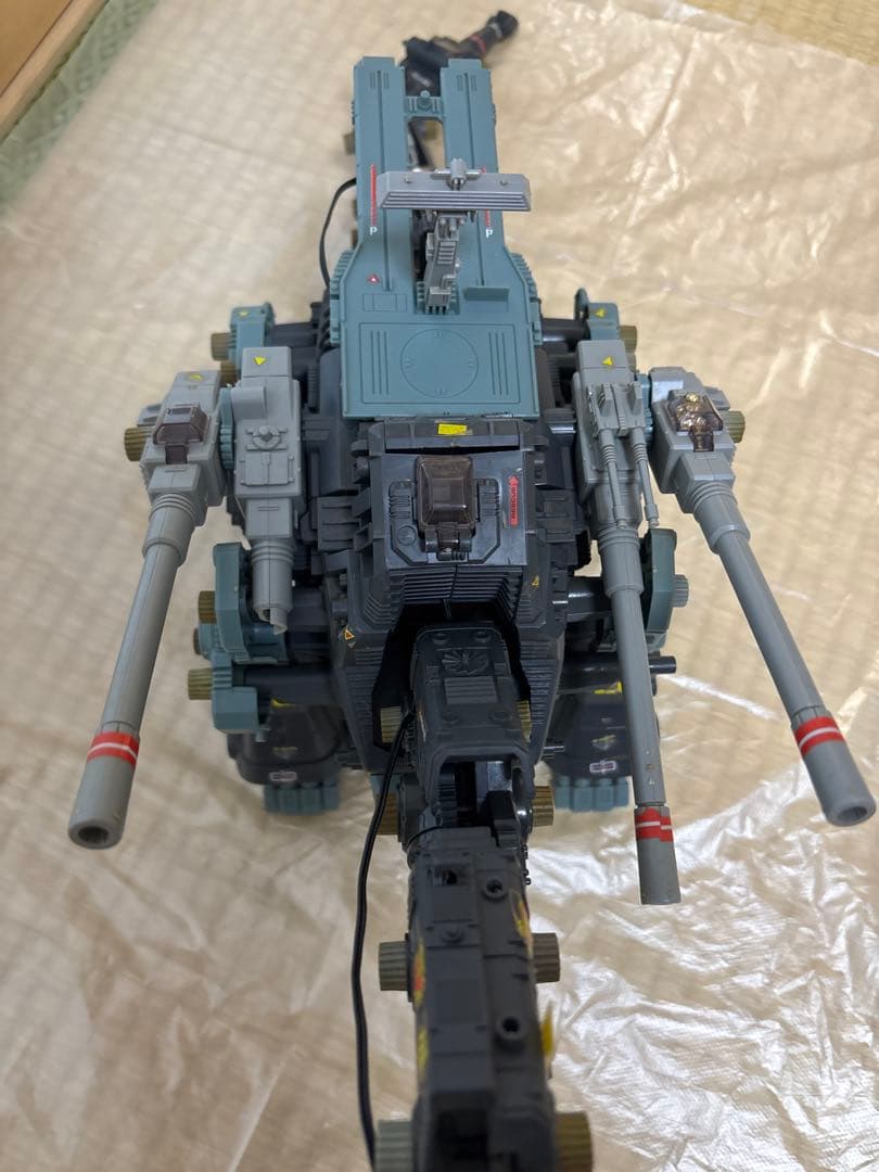 ゾイド　ウルトラザウルス　昭和　初代（ジャンク品）