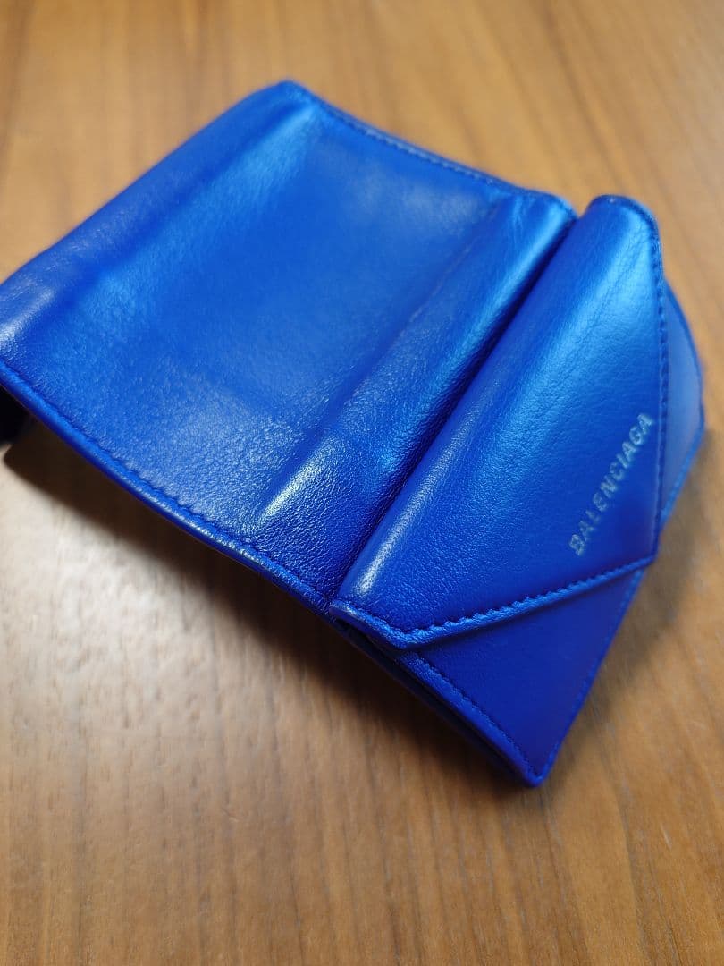 BALENCIAGA 三つ折り財布 青 保存袋付き