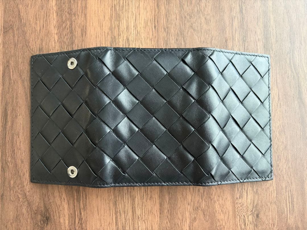 T*r様 BOTTEGA VENETA黒 レザー キーケース 編み込みデザイン