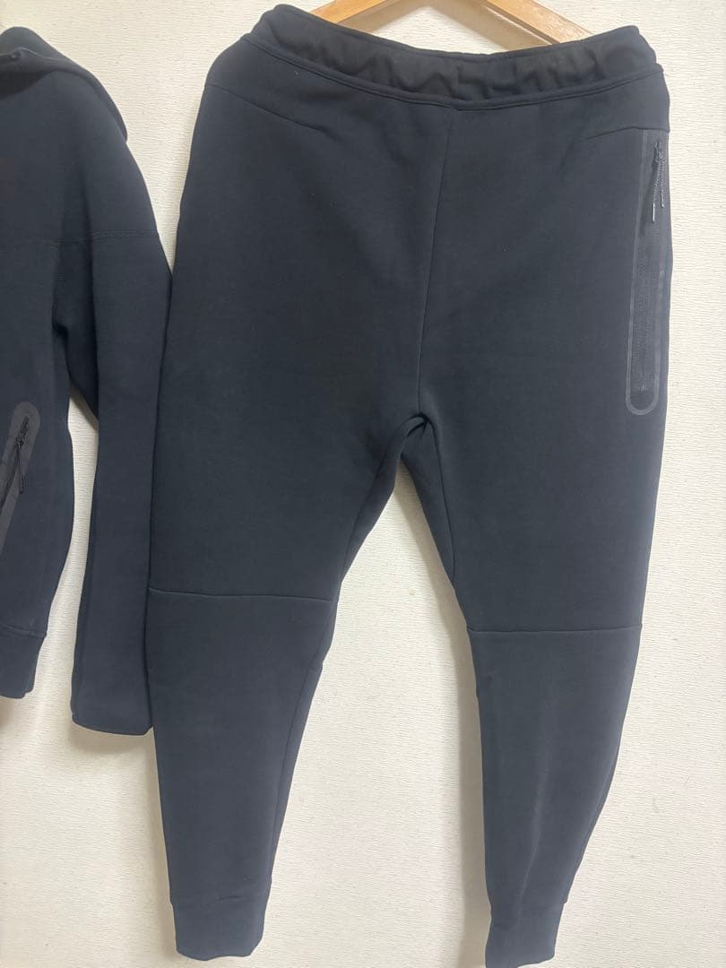 NIKE ナイキ　テックフリース　パーカーM ズボンL ブラック