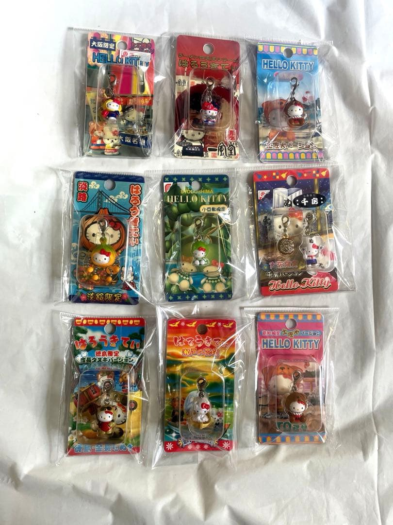 ハローキティ　ご当地キティ　根付け　チャーム　まとめ売り　38個