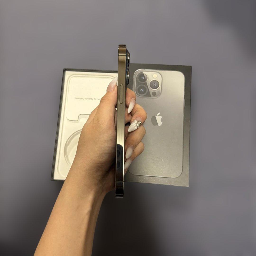 Apple iPhone 13 Proグラファイト256GB 箱付き