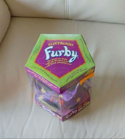 furby ファービー トイザラス限定 魔法使い