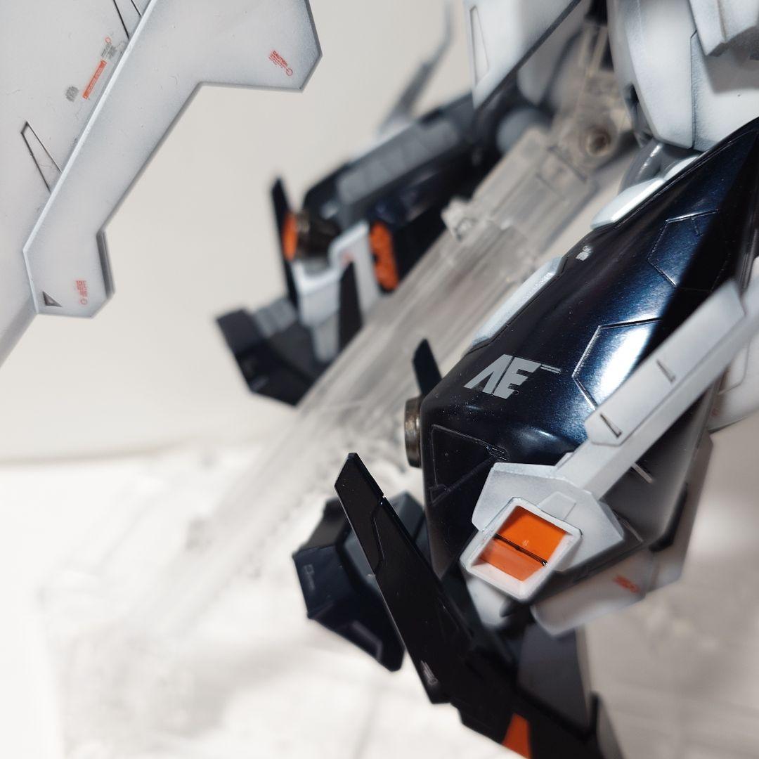 塗装済完成品　クスィーガンダムHGUC　おまけ台座