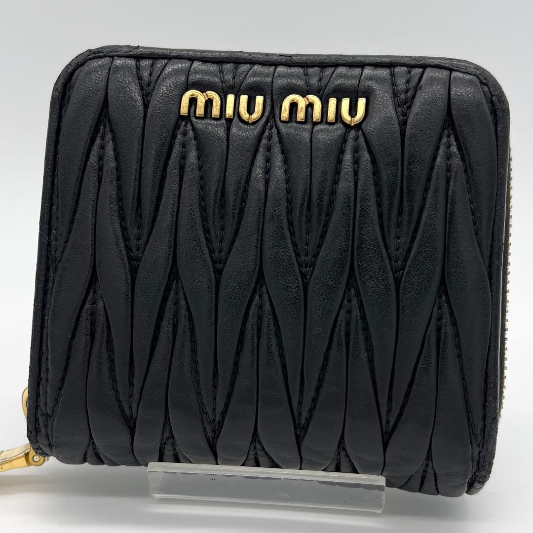【美品✨】 ミュウミュウ 二つ折り財布 マテラッセ ラウンドジップ ブラック 黒
