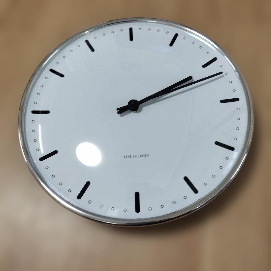 アルネヤコブセン　壁掛け時計　29cm　CITYHALL