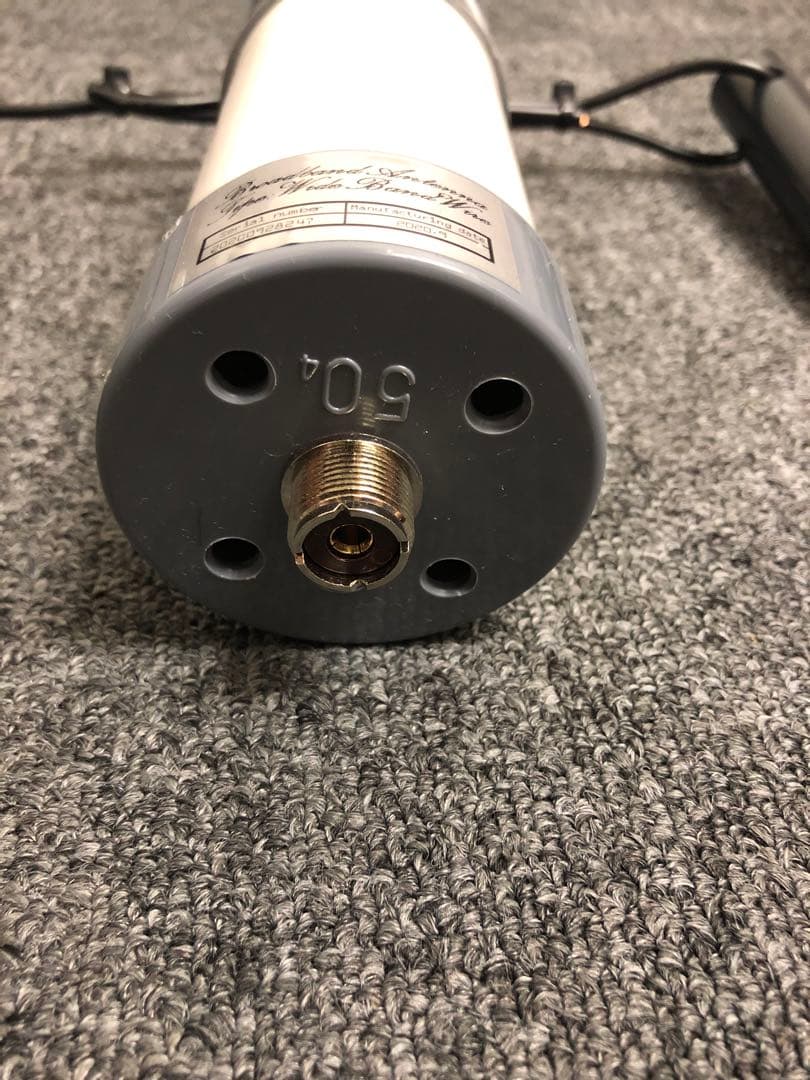 1.9~50MHzまで運用可能　ブロードバンドアンテナ BB300